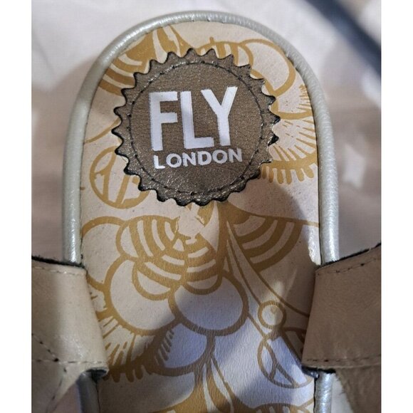 Fly London Women's 9 Bronze Gold Metallic Strappy Sandals 2.5" Wedge Hook & Loop - Picture 7 of 9